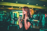 Waarom steeds meer vrouwen creatine nemen