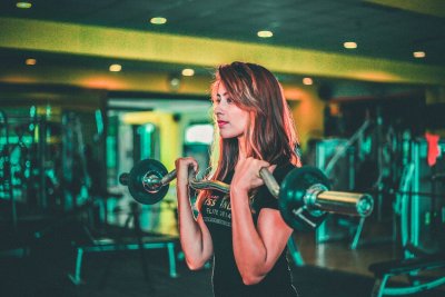 Waarom steeds meer vrouwen creatine nemen
