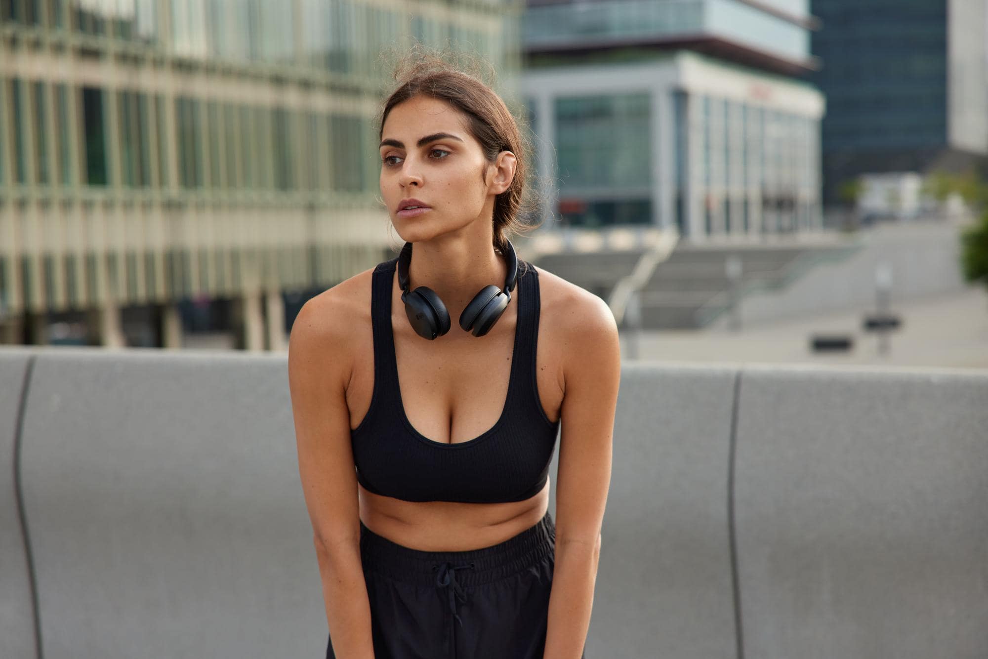 Hoe verbeteren hoortoestellen het welzijn van fitnessliefhebbers met gehoorverlies?